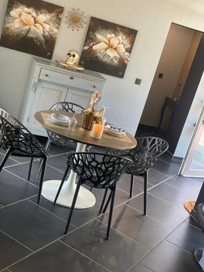 Loft D Isa Avec Wifi Netflix Apartment Gesves Exterior photo